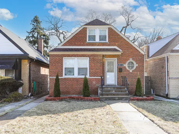 8511 S King Dr, Chicago, IL 60619