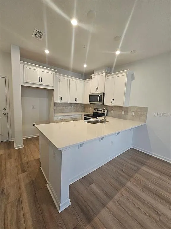 3 bed, 2.5 bath, 1627 sqft, $2,700 — Photo 4