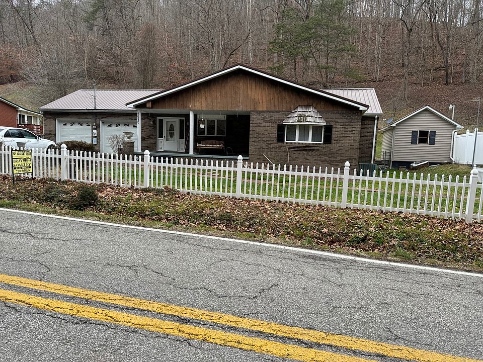 3680 Garrett Fork Rd, Chapmanville, WV 25508 MLS 11232813 Zillow