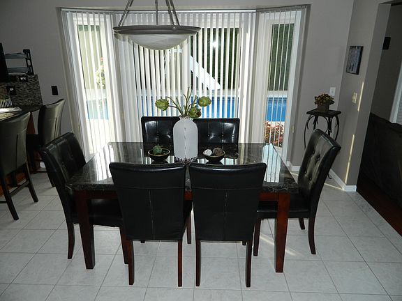 4th image of 52481 Sawmill Creek Dr