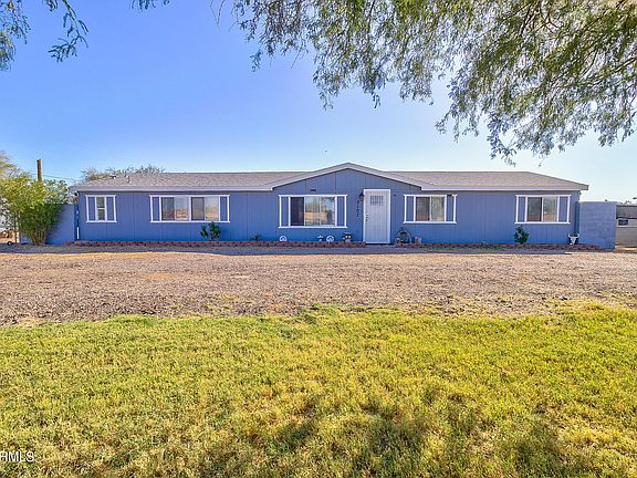 3rd image of 3107 E LAKELAND Drive