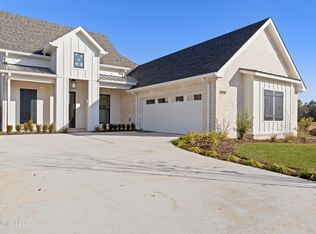 10850 Lily Ln, Gulfport, MS 39503