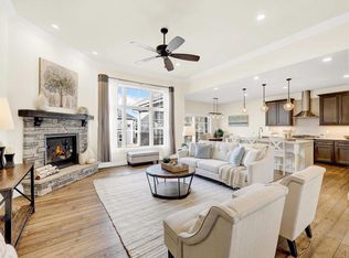 823 Richard Way, Waunakee, WI 53597