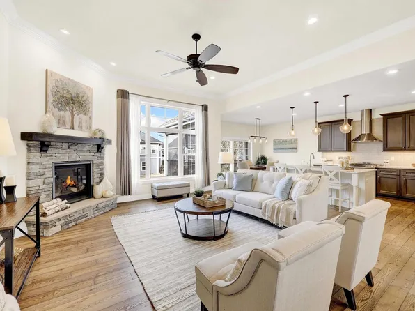 823 Richard Way, Waunakee, WI 53597