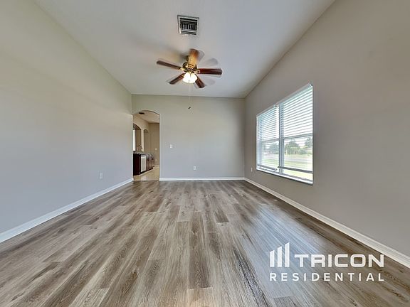 3rd image of 31308 Makinaw Ln