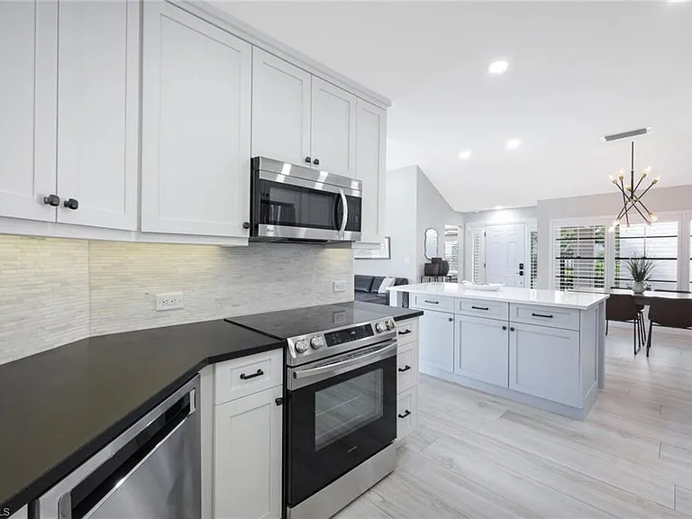 714 Reef Point Cir — Photo 12