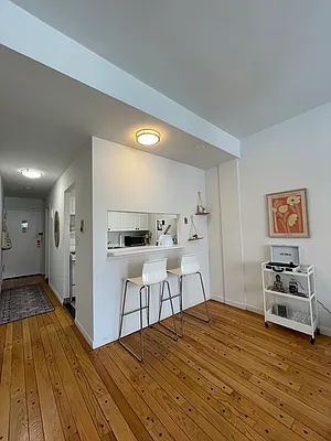 Rented by Douglas Elliman | media 35