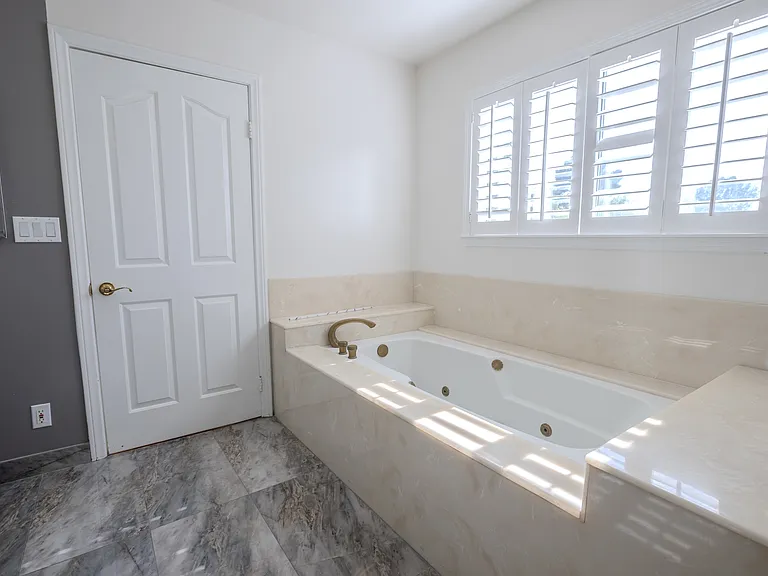 19314 Yolie Ln — Photo 27