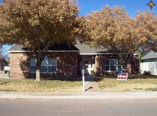 1408 W Bullock Ave, Artesia, NM 88210