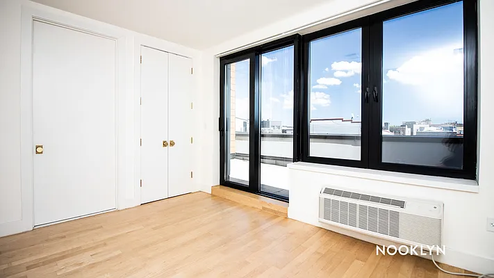 Rented by Nooklyn NYC LLC | media 21