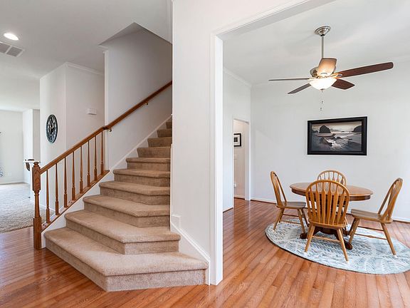4th image of 10182 Spring Dr
