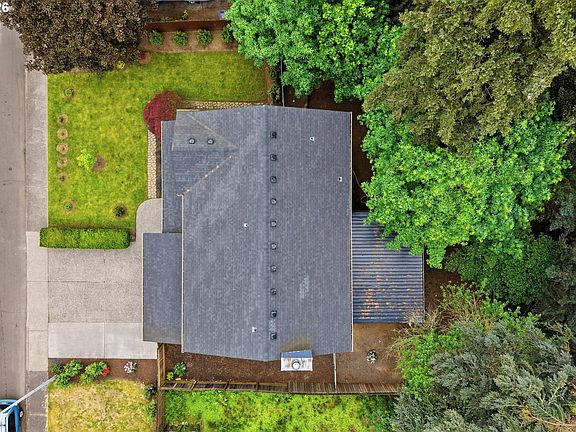 2nd image of 2113 NE 151st Ct