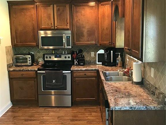 2nd image of 8763 Moss Hill Dr