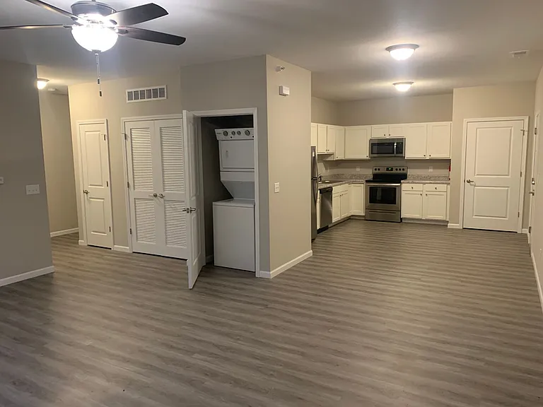 Cypress Ridge Apartments — Photo 22