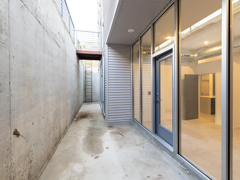 1941 N Marshall St #1 — Photo 24