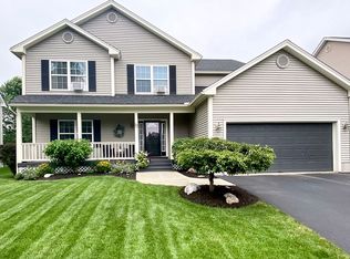17 Bower St, South Burlington, VT 05403