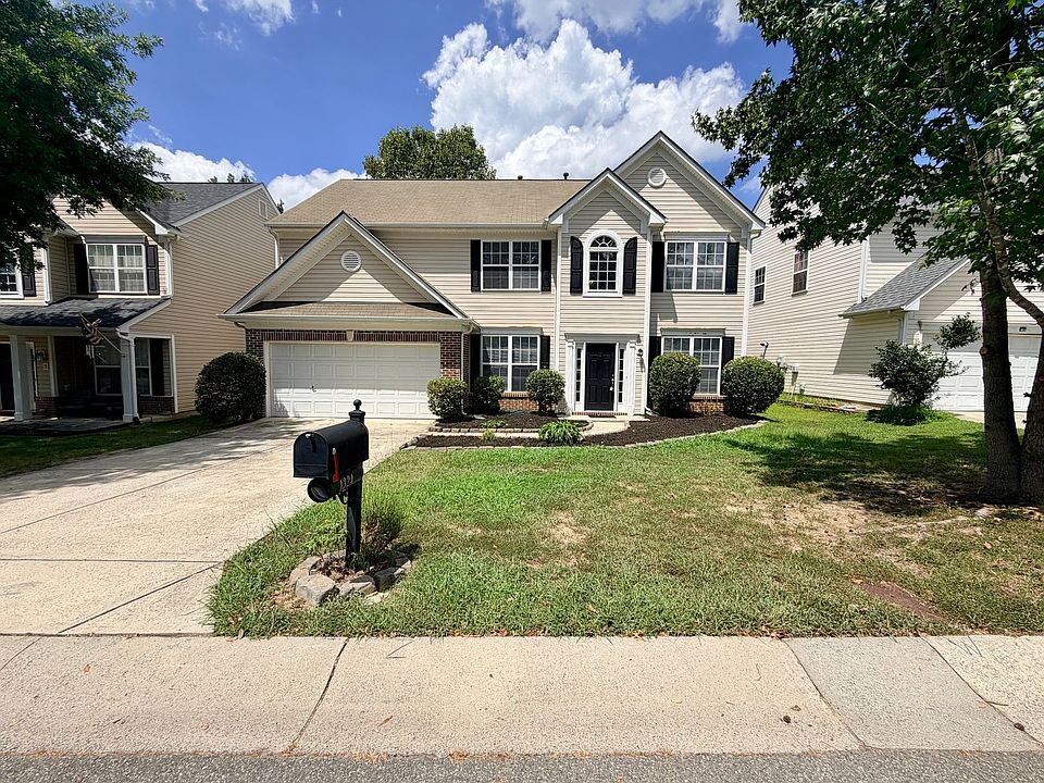 1st image of 1324 Emory Ln NW