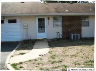 986A Aberdeen Dr, Lakewood, NJ
