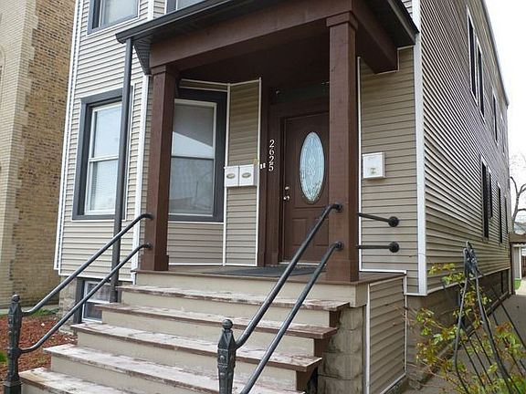 3rd image of 2625 W Foster Ave