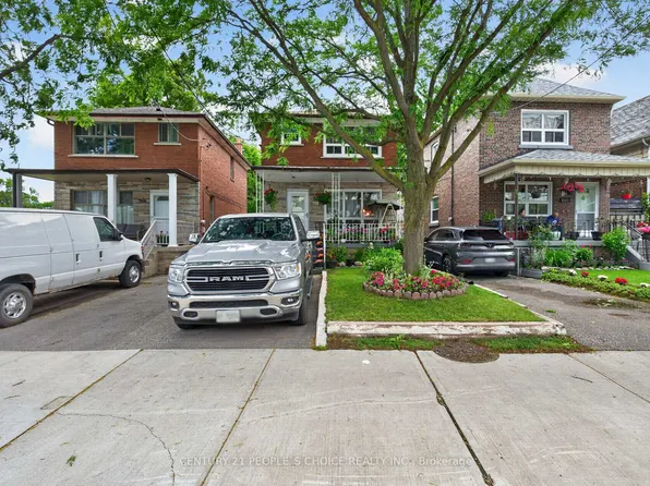 750 Jane St, Toronto, ON M6N 4B2