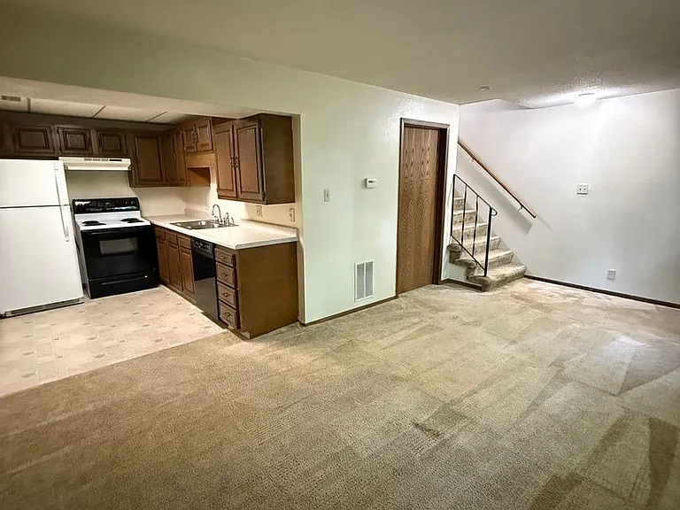 729 Westridge Rd — Photo 7