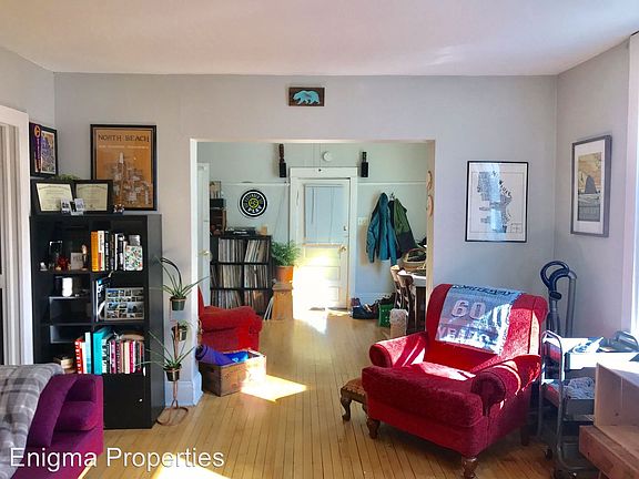 5th image of 816 E Clarke St APT 5A