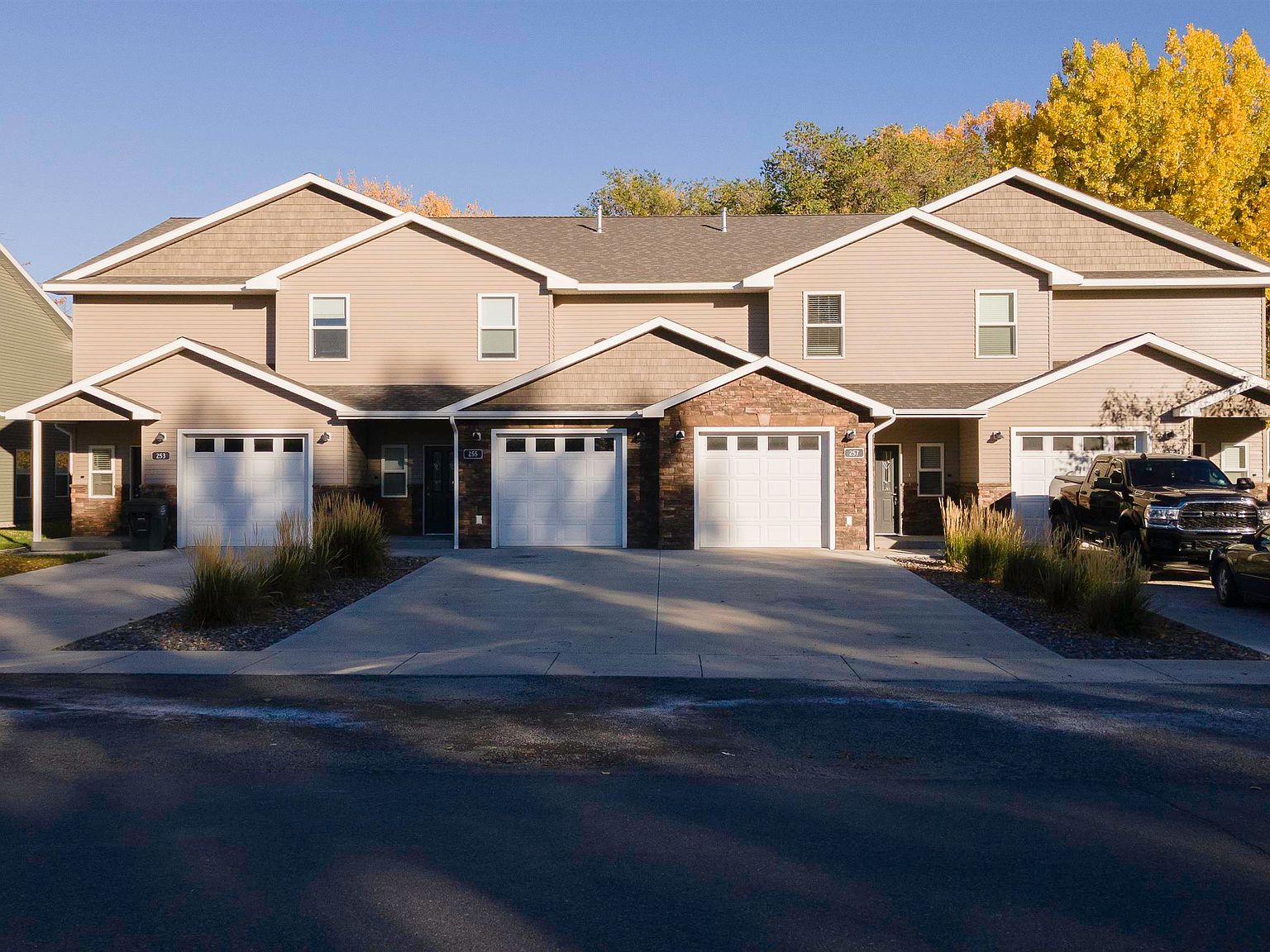 257 S Division St, Cowley, WY 82420 MLS 10030489 Zillow