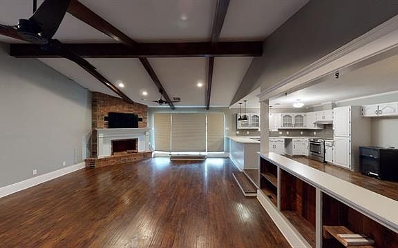 3rd image of 5631 Autumn Ln