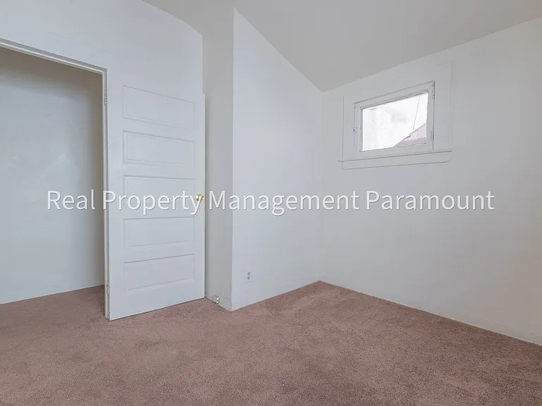 333 W 57th St — Photo 13