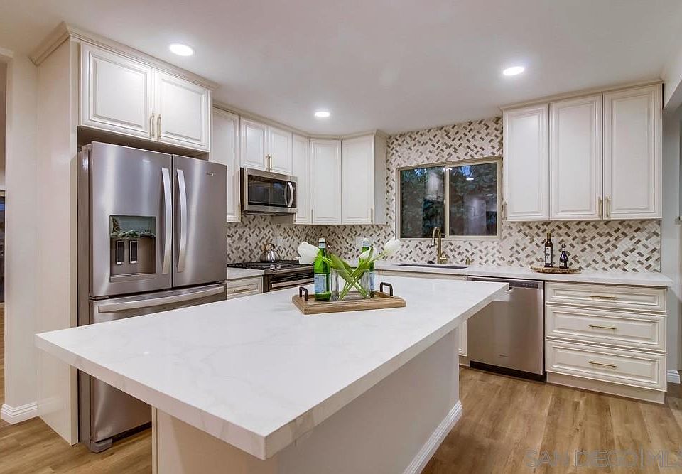 1st image of 7956 Cinnabar Dr