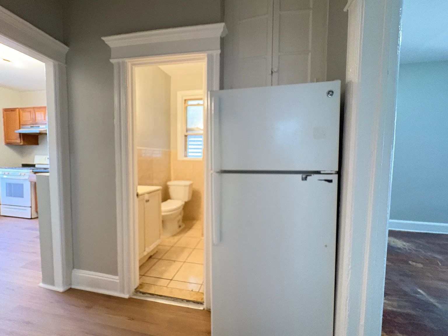 312 Armstrong Ave — Photo 2