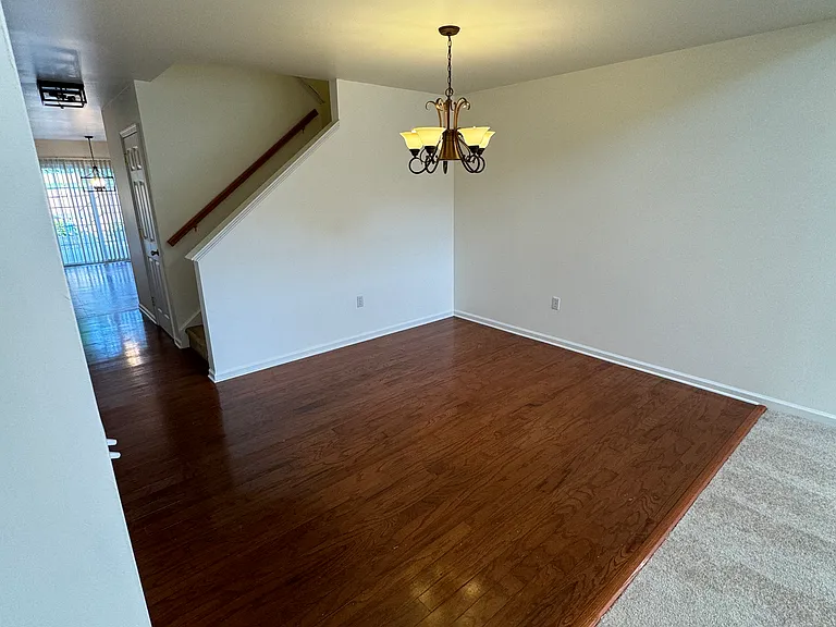 342 S 40th St — Photo 33