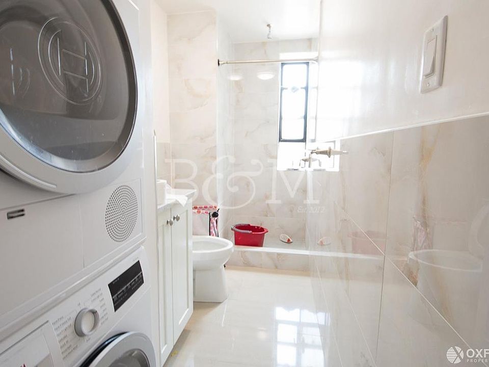 2nd image of 218 S 3rd St APT 6