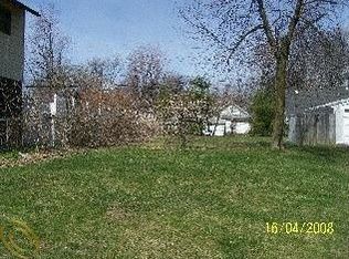 671 E Beverly Ave, Pontiac, MI 48340