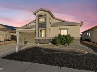 6061 Cinnamon Park St, Sunland Park, NM 88063