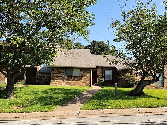 5th image of 2421 Kingsford Ct