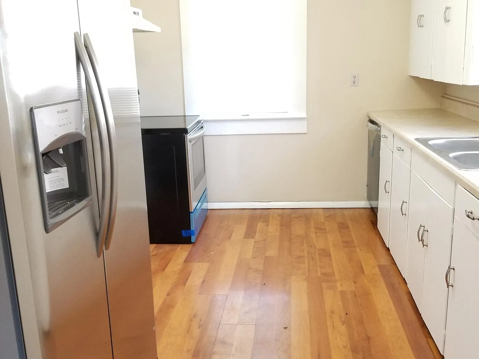 2 bed, 800 sqft, $2,600 — Photo 3