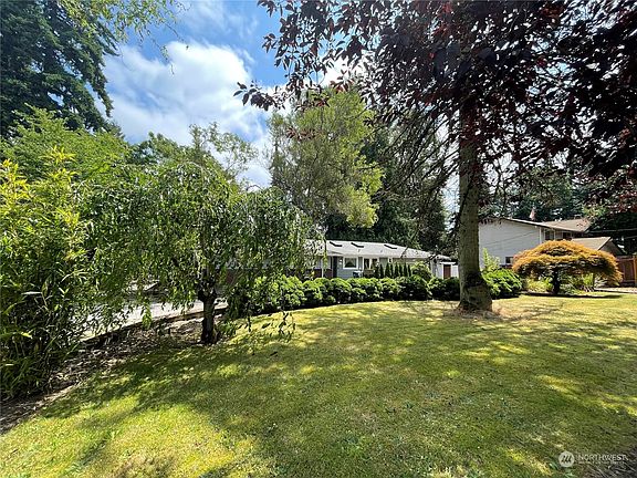 2nd image of 5006 114th Avenue NE