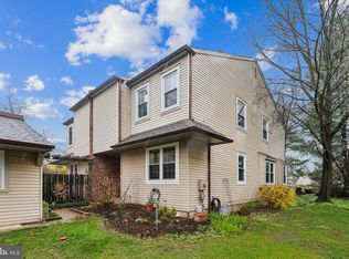 4 Stacey Dr, Doylestown, PA 18901