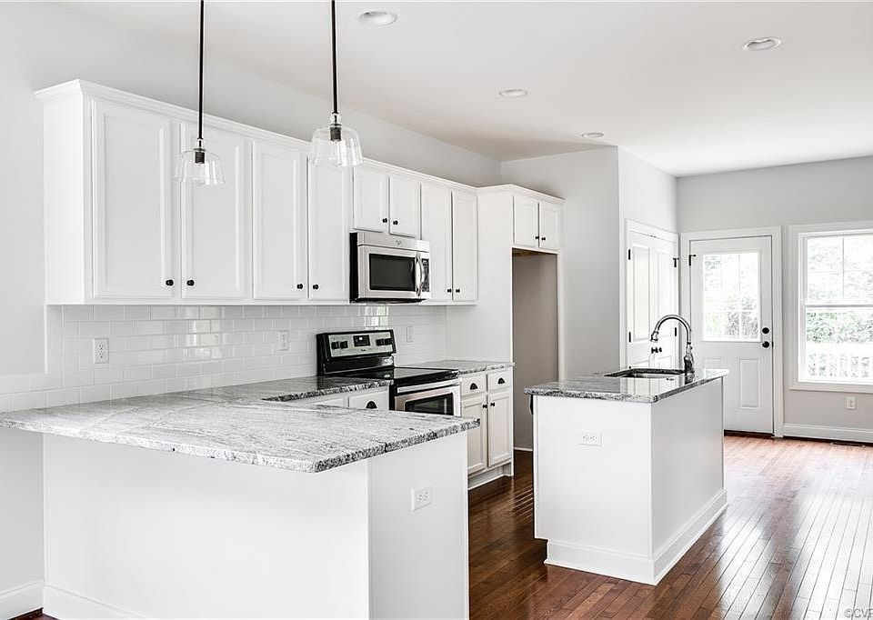 1st image of 3014 Barton Ave
