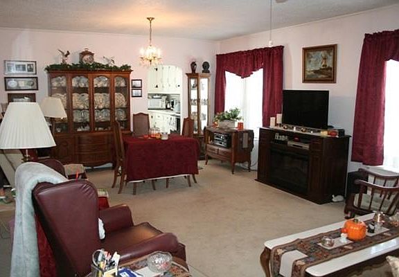 3rd image of 21 Crescent Ave