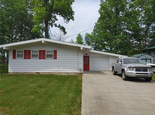 924 Long Shadow Ln, Rome, OH 44085