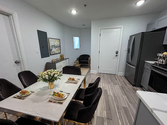 Dining/Living Rm