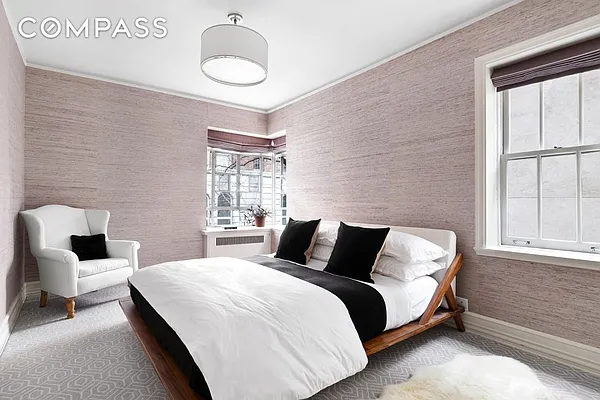 Sold by Compass | media 21