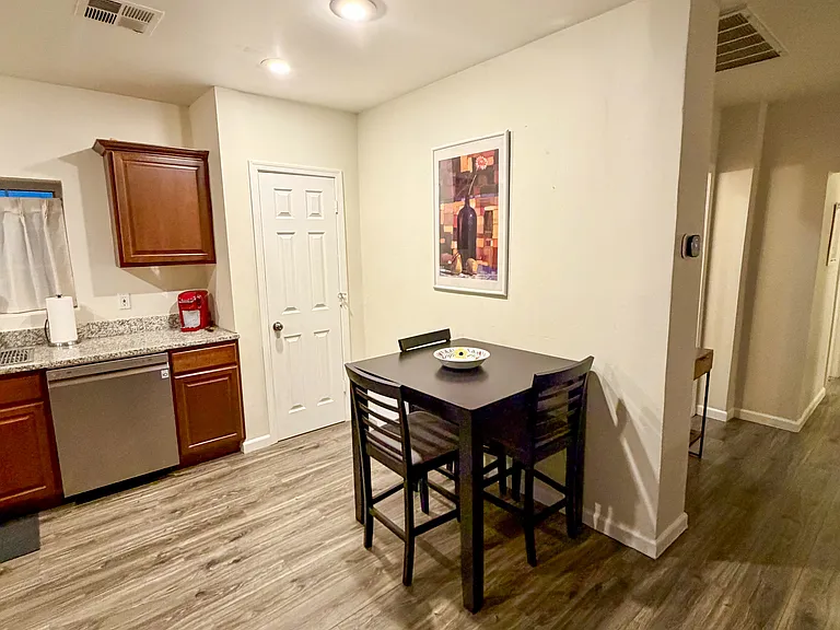 1131 E Virginia Ave — Photo 24
