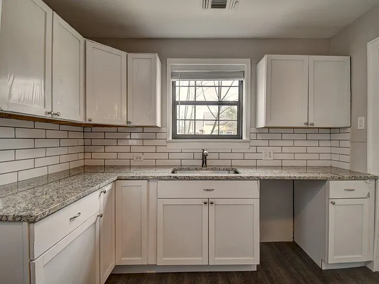 1707B E Main St — Photo 11