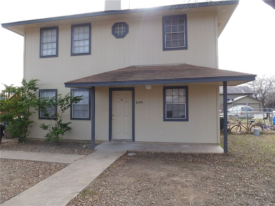 1st image of 2109 Conestoga Trl #B