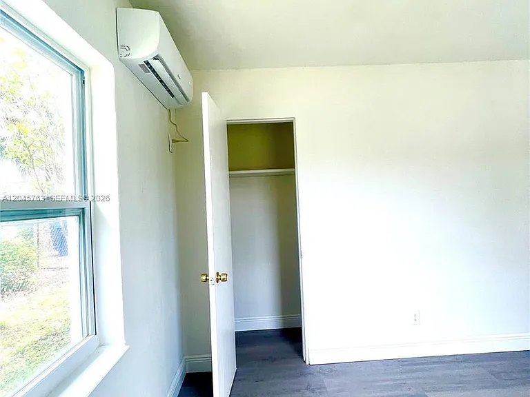 1004 SW 24th Ave #1 — Photo 11