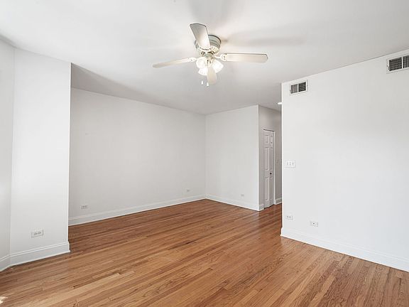5th image of 6452 N Bell Ave APT 3