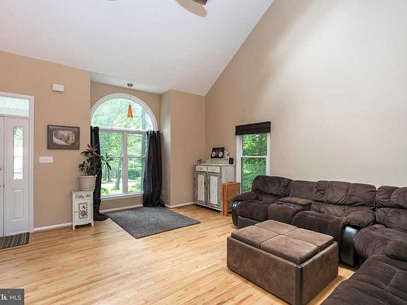 3rd image of 109 Brandywine Dr